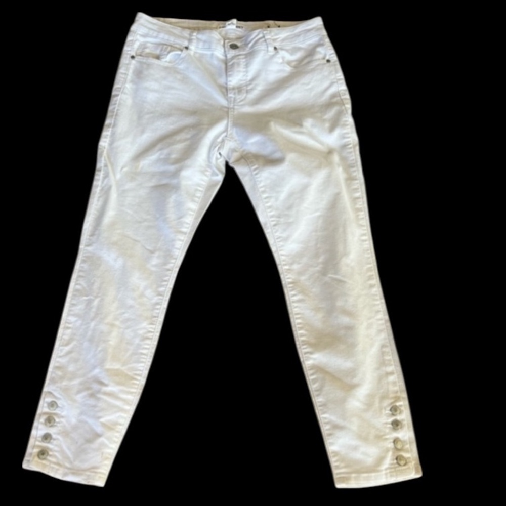Artisan New York white ladies pants size 10 exc condition five pocket style